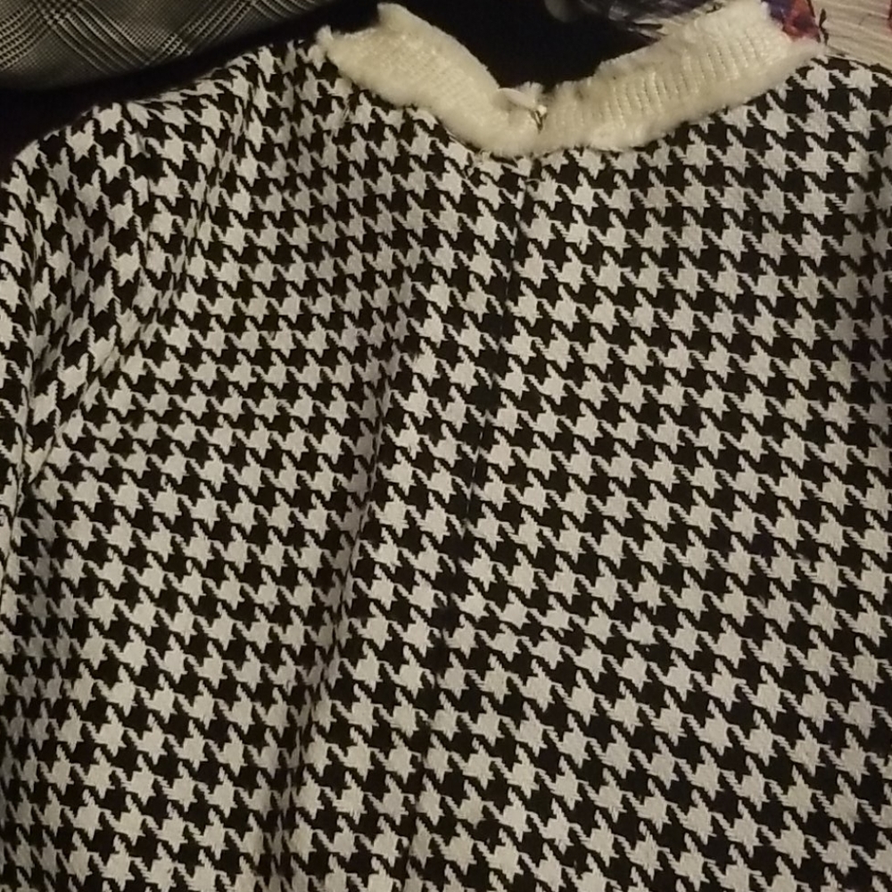 Coat - Picture 4 of 4
